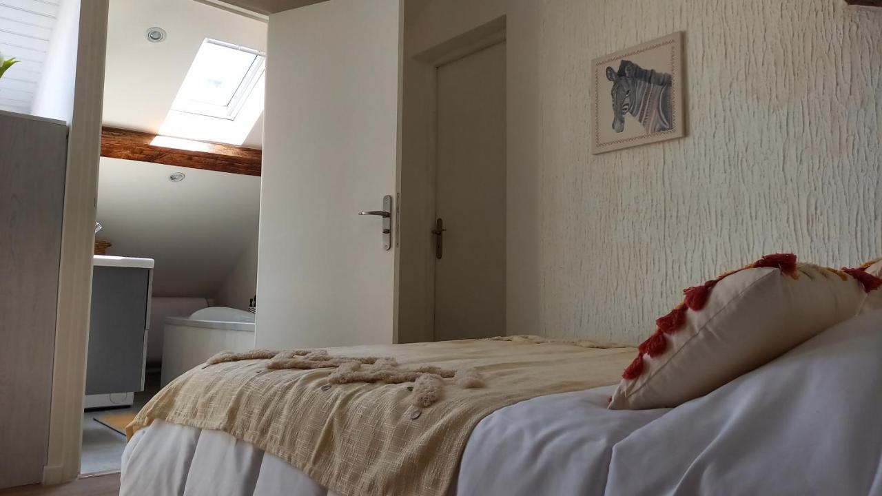 Charmante Maison Cosy A Villabe-Hyper Centre-Gare-Wifi מראה חיצוני תמונה