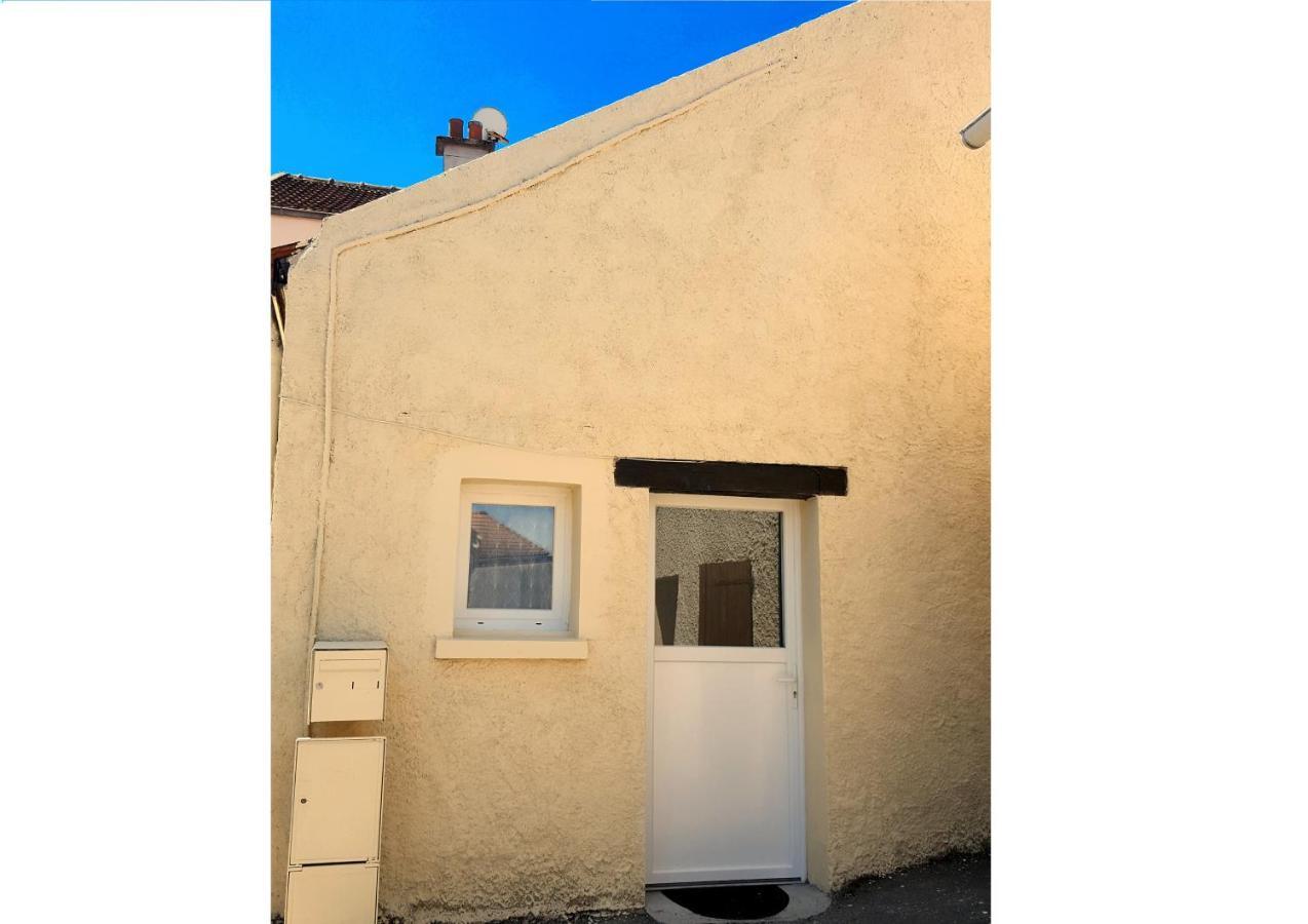 Charmante Maison Cosy A Villabe-Hyper Centre-Gare-Wifi מראה חיצוני תמונה